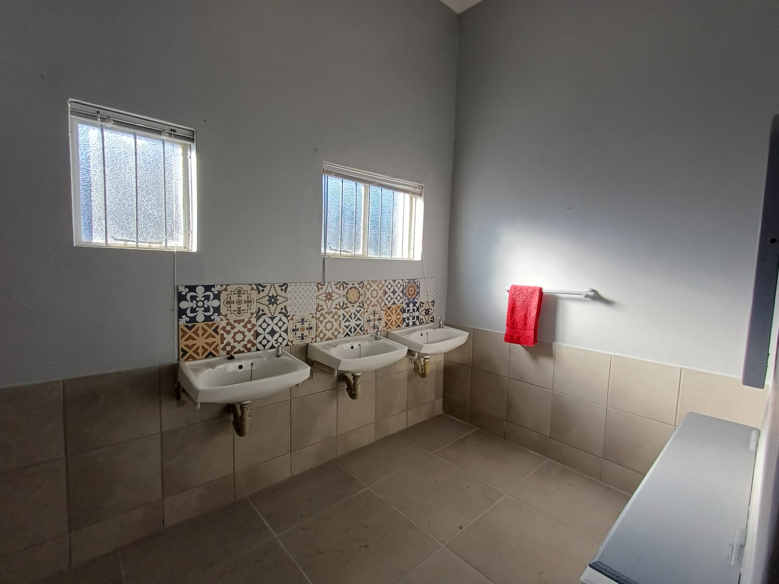 Cannon Rocks community hall bathroom